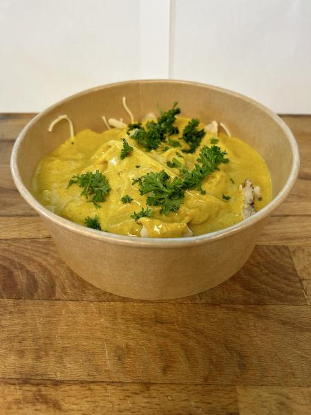 spaghetti kip ananas curry