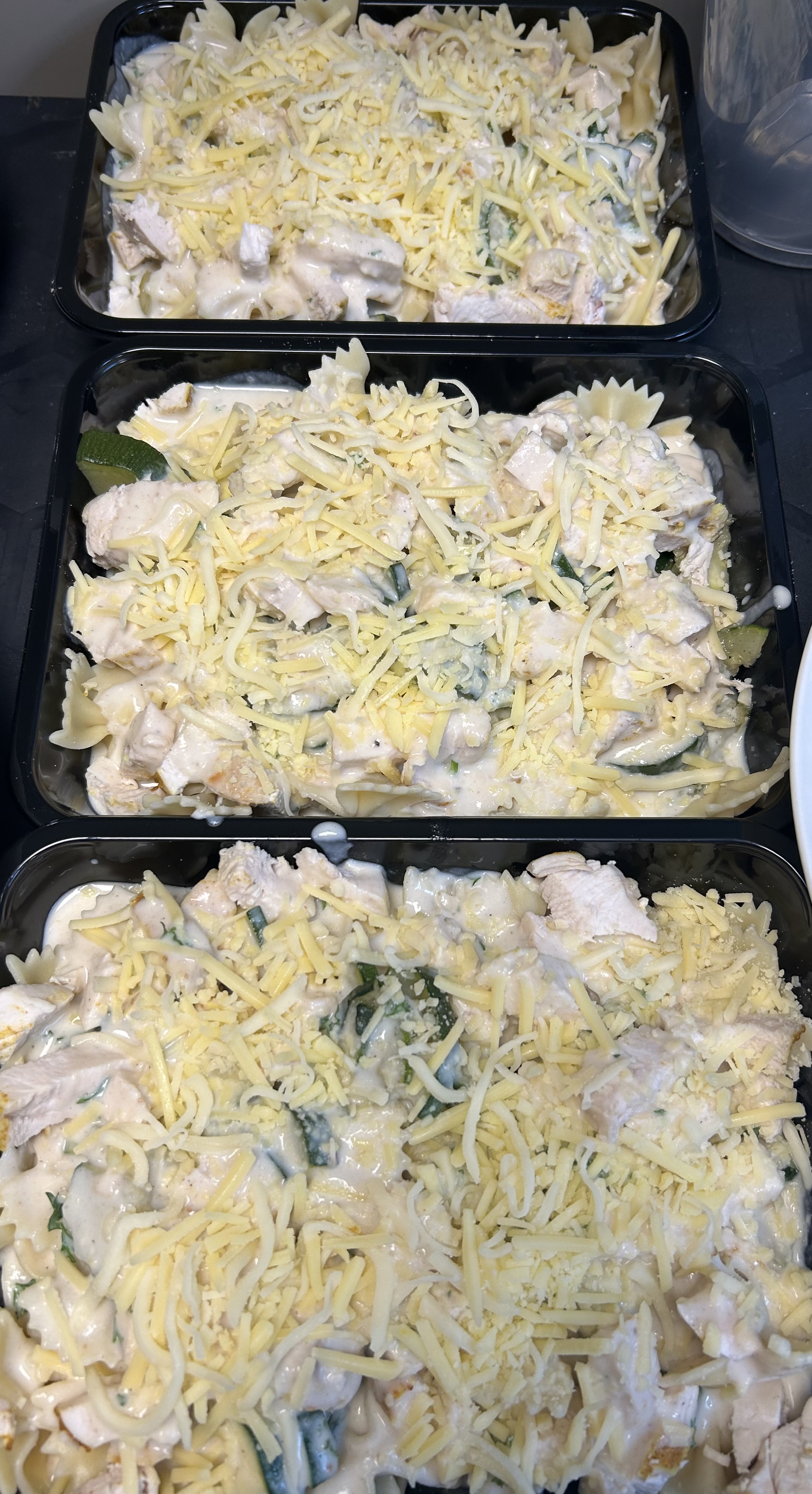 Pasta courgetti kip