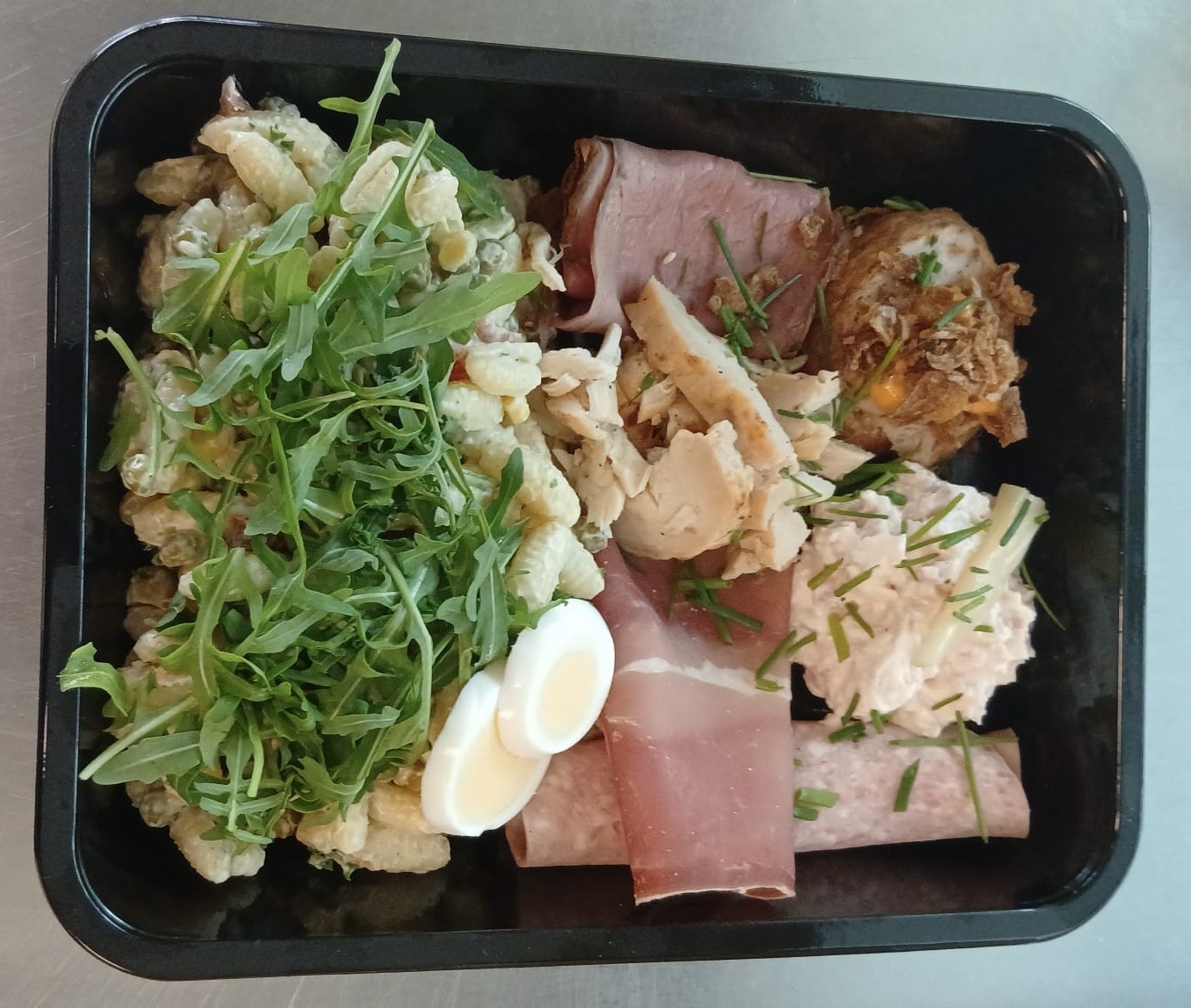 Koude Pastasalade met charcuterie